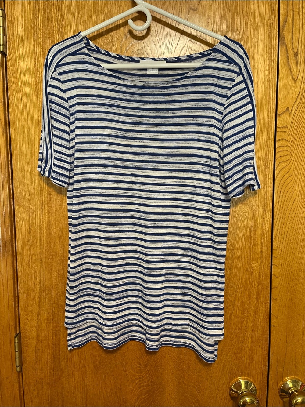 Liz Claiborne Navy and White Striped Short Sleeve Tee